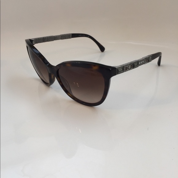 CHANEL Accessories - CHANEL Sunglasses - 5307-B